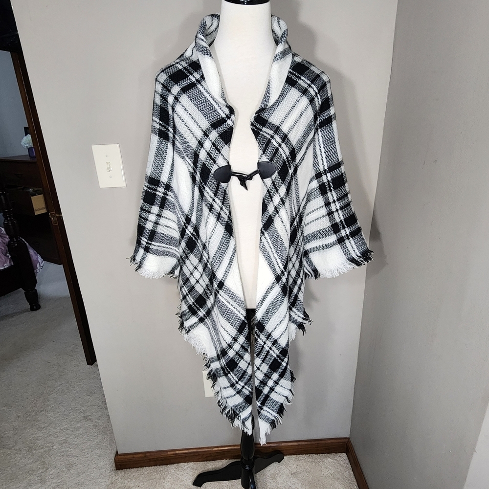 Black and white plaid cape sweater wrap fringe toggle Closure one size fits all